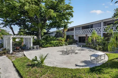 91 Willow Road Tequesta FL 33469