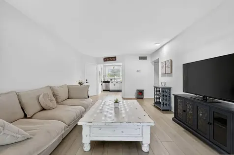 91 Willow Road Tequesta FL 33469