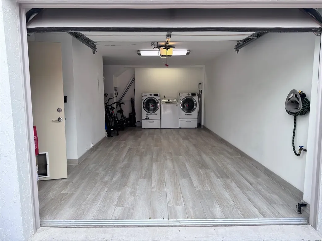3000 NE 8th Terrace Oakland Park FL 33334