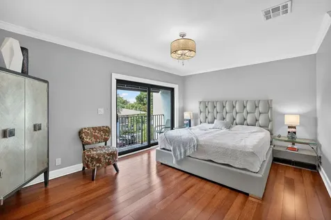 3000 NE 8th Terrace Oakland Park FL 33334