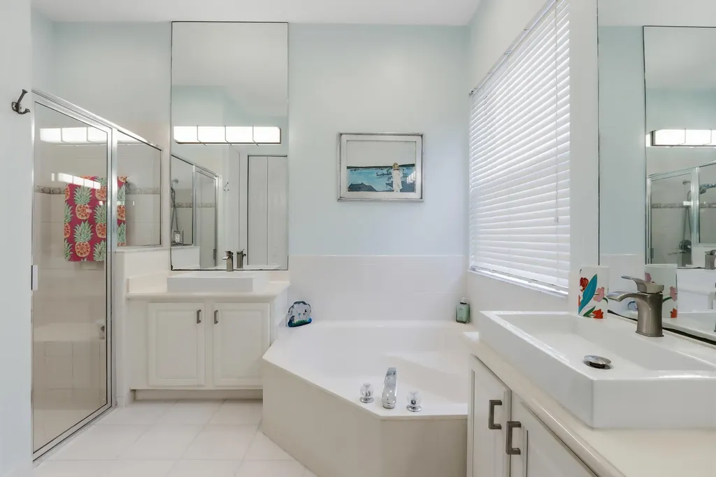 5677 Via De La Plata Circle Delray Beach FL 33484