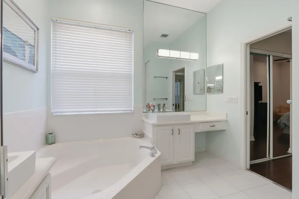 5677 Via De La Plata Circle Delray Beach FL 33484