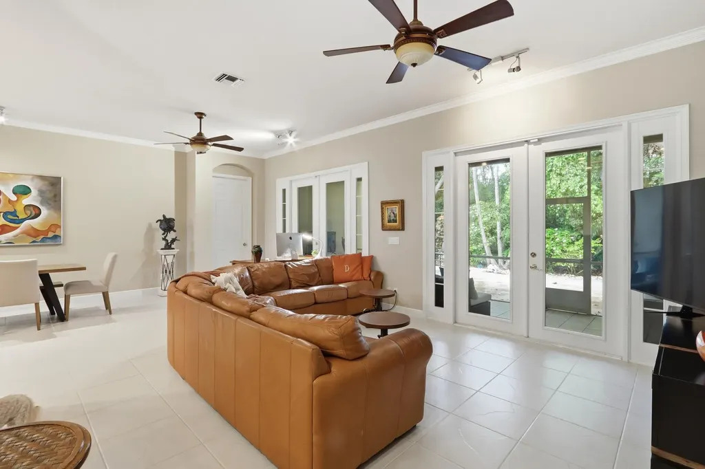 5677 Via De La Plata Circle Delray Beach FL 33484