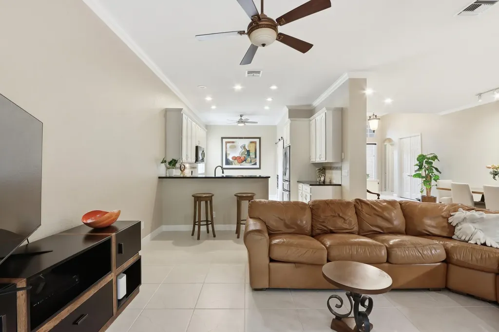 5677 Via De La Plata Circle Delray Beach FL 33484