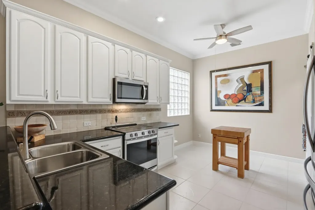 5677 Via De La Plata Circle Delray Beach FL 33484