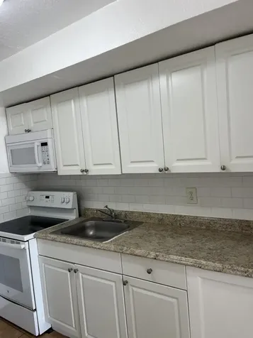 610 NW 7th Avenue Pompano Beach FL 33060