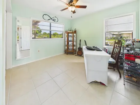 136 SW 85th Avenue Okeechobee FL 34974