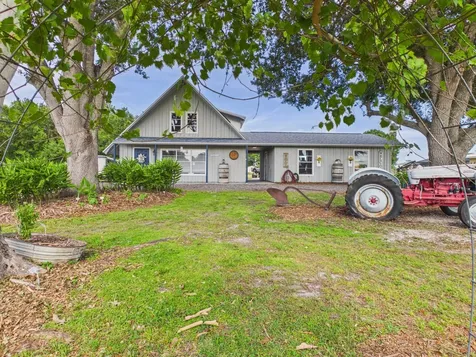 136 SW 85th Avenue Okeechobee FL 34974