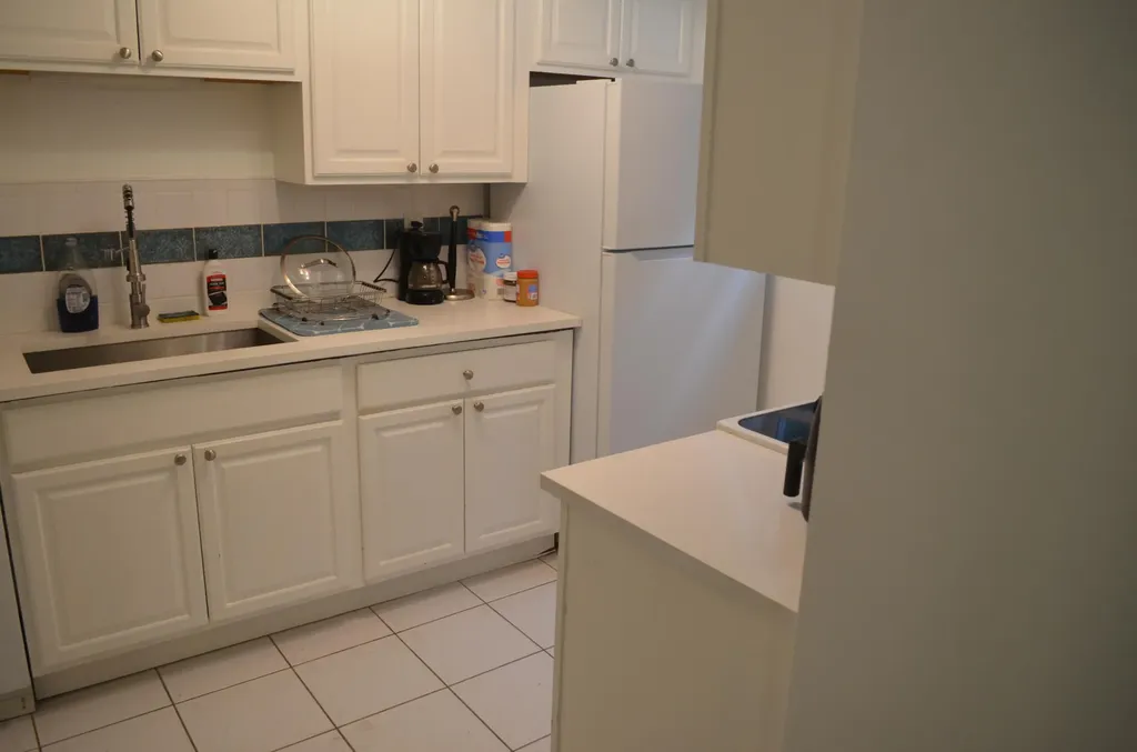 658 NE 6th Court E Boynton Beach FL 33435