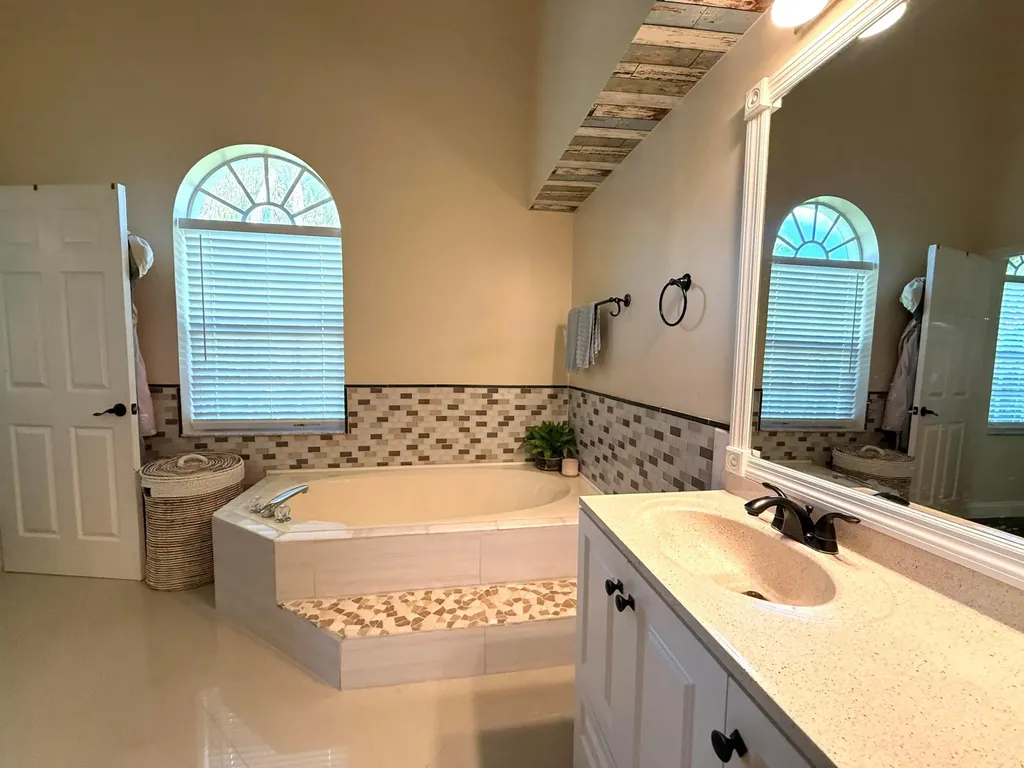 14703 N 71st Place Place N The Acreage FL 33470