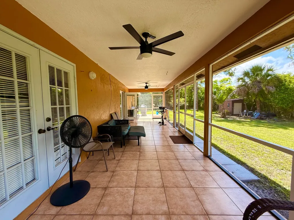 14703 N 71st Place Place N The Acreage FL 33470