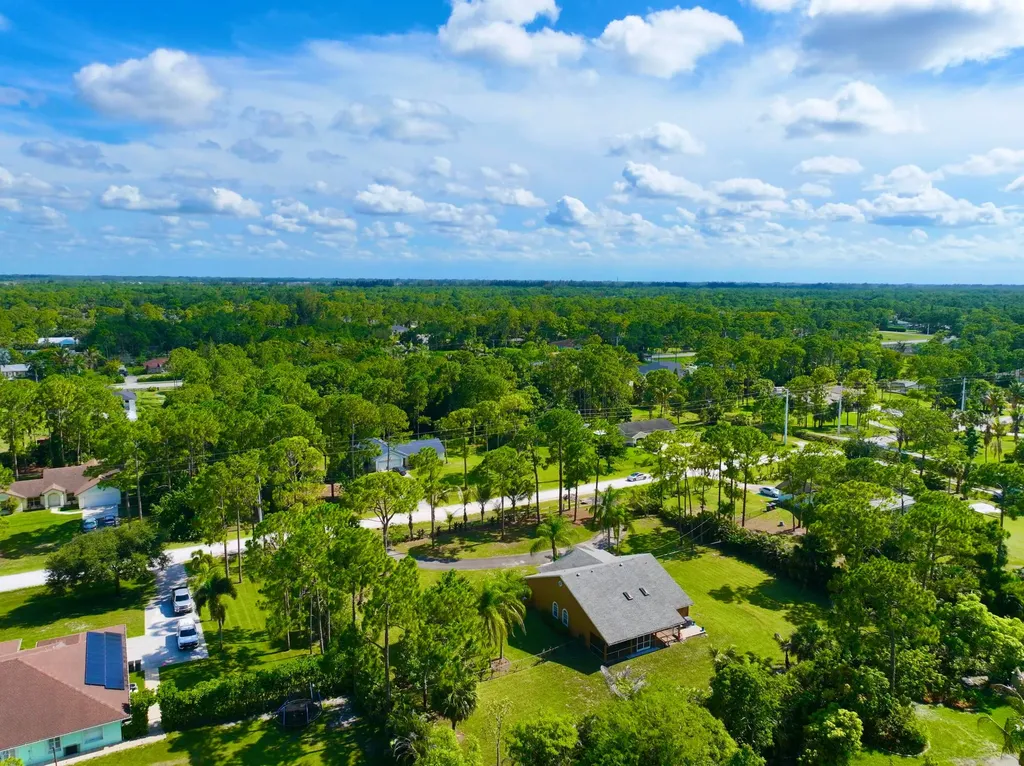 14703 N 71st Place Place N The Acreage FL 33470