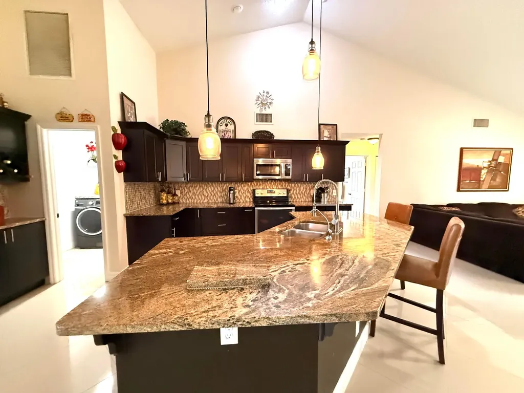 14703 N 71st Place Place N The Acreage FL 33470
