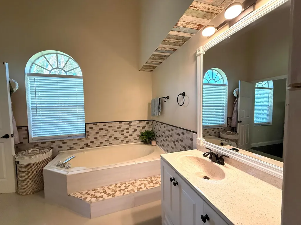 14703 N 71st Place Place N The Acreage FL 33470