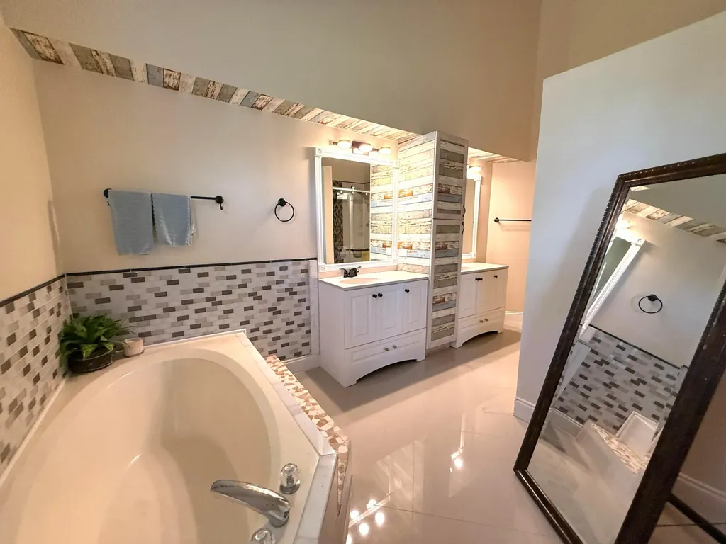 14703 N 71st Place Place N The Acreage FL 33470