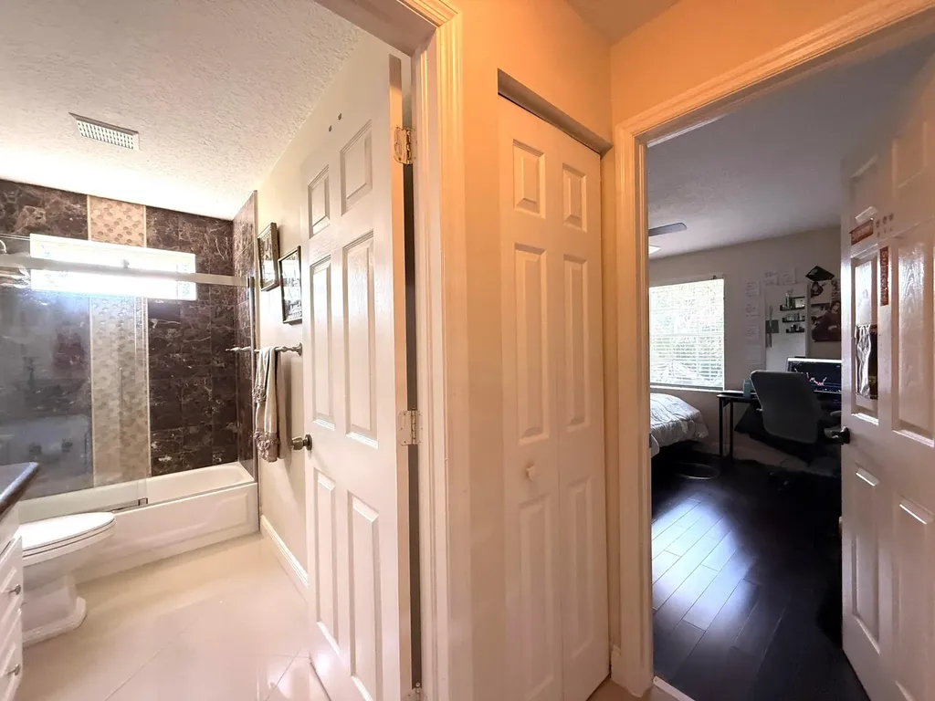 14703 N 71st Place Place N The Acreage FL 33470