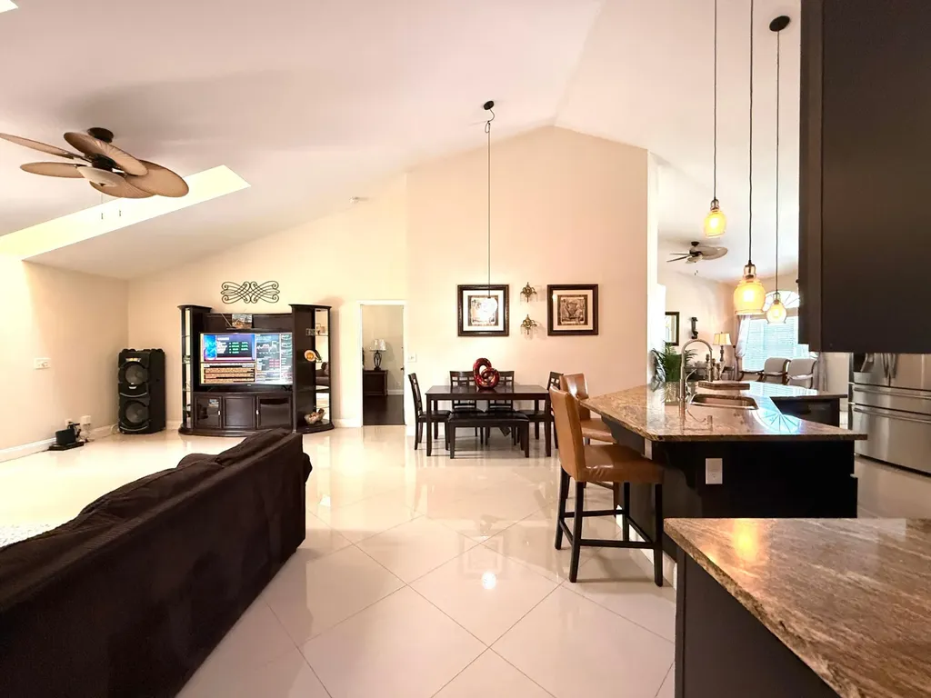 14703 N 71st Place Place N The Acreage FL 33470