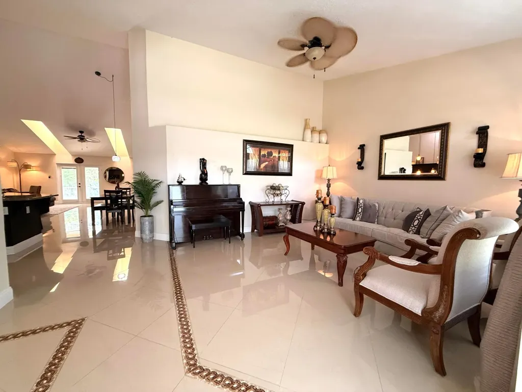 14703 N 71st Place Place N The Acreage FL 33470