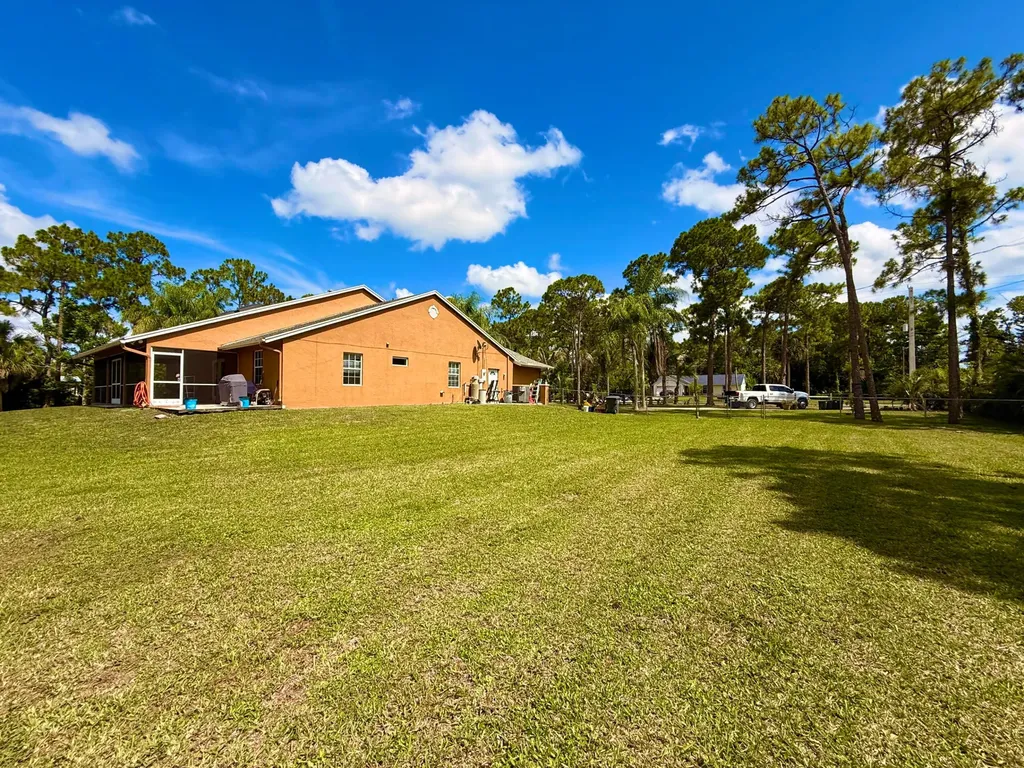 14703 N 71st Place Place N The Acreage FL 33470