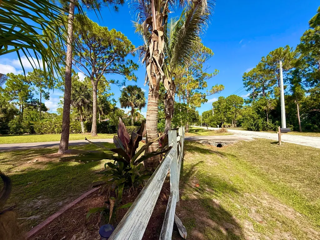 14703 N 71st Place Place N The Acreage FL 33470