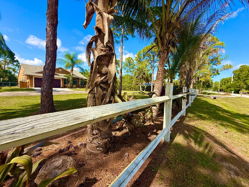 14703 N 71st Place Place N The Acreage FL 33470