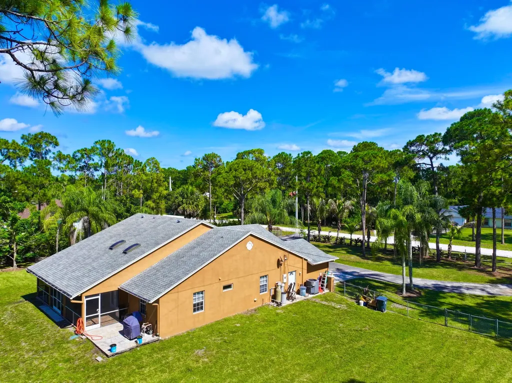 14703 N 71st Place Place N The Acreage FL 33470