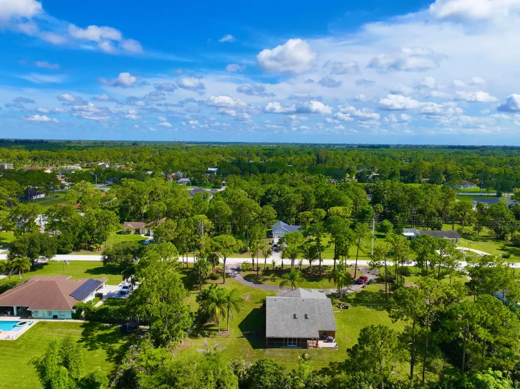 14703 N 71st Place Place N The Acreage FL 33470