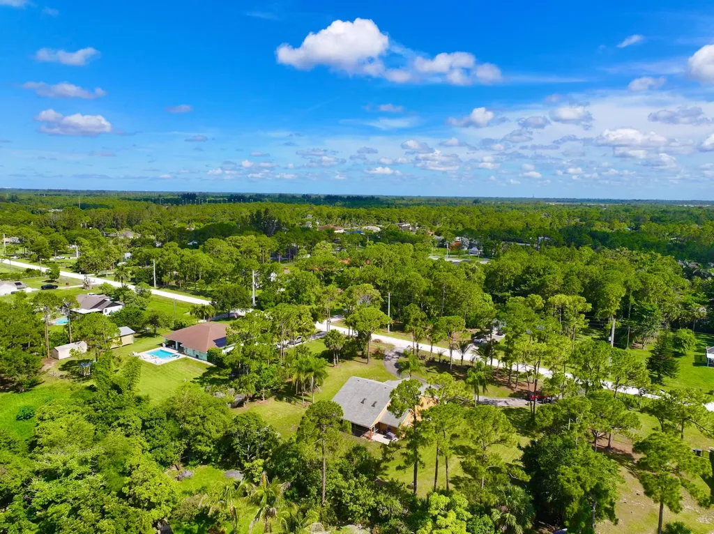 14703 N 71st Place Place N The Acreage FL 33470