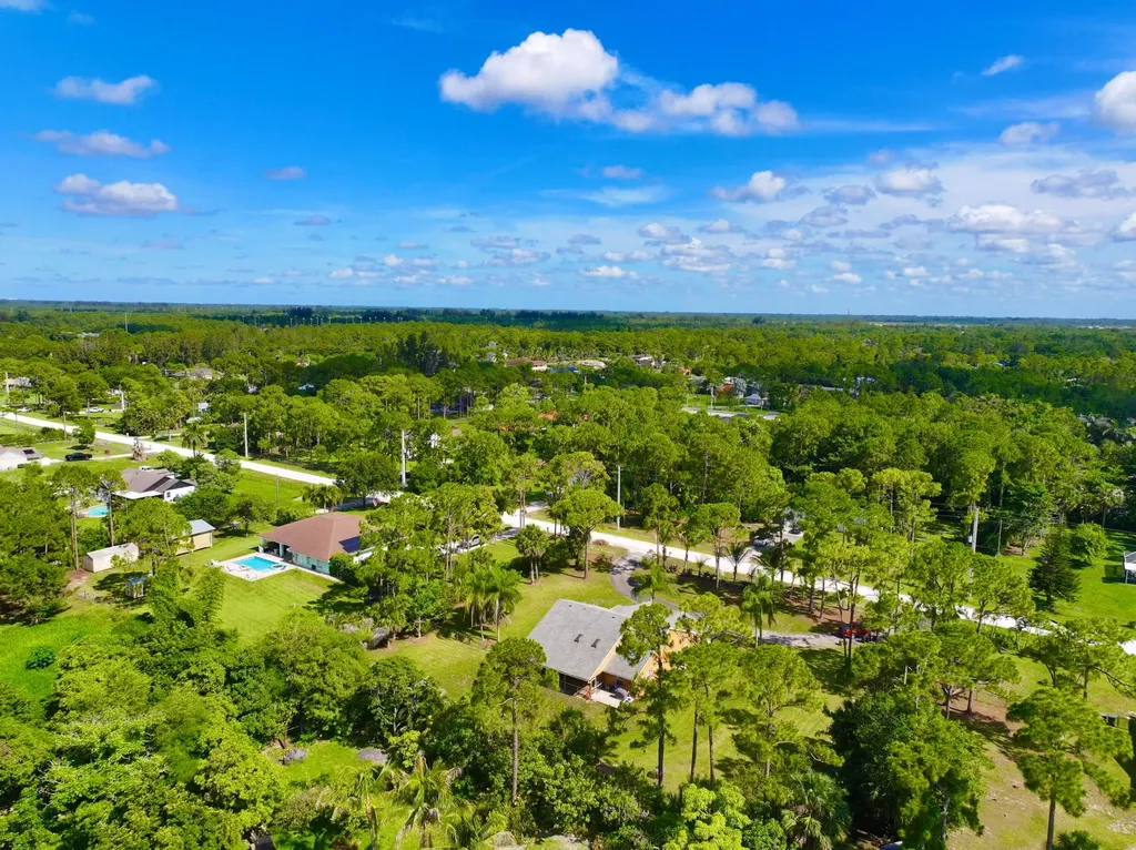 14703 N 71st Place Place N The Acreage FL 33470