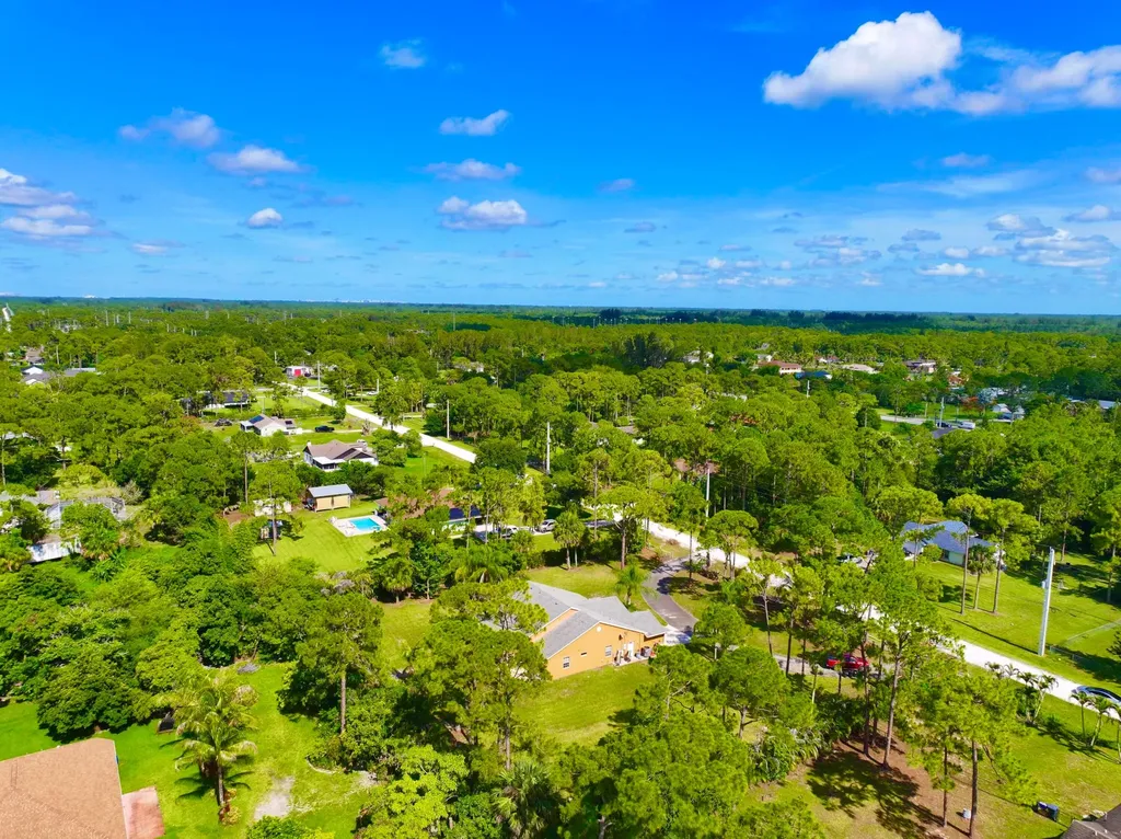 14703 N 71st Place Place N The Acreage FL 33470