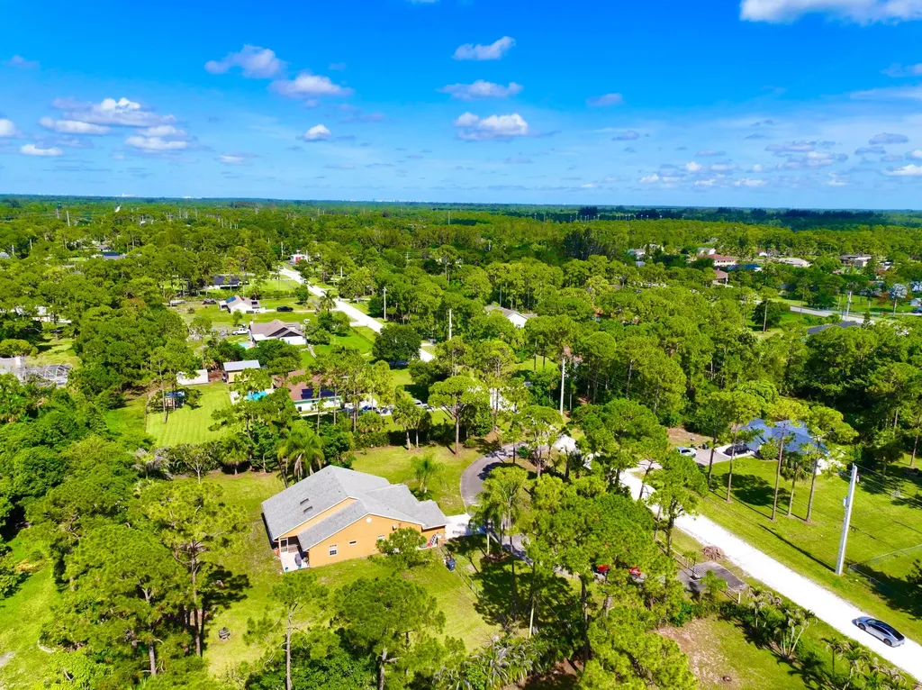 14703 N 71st Place Place N The Acreage FL 33470