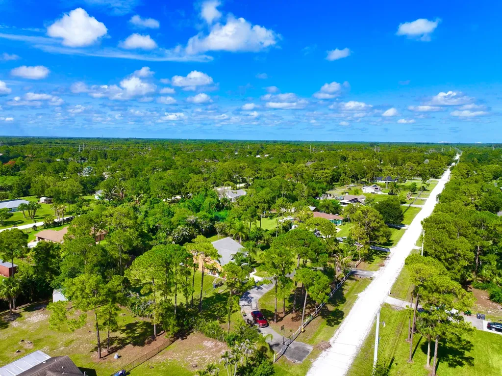 14703 N 71st Place Place N The Acreage FL 33470