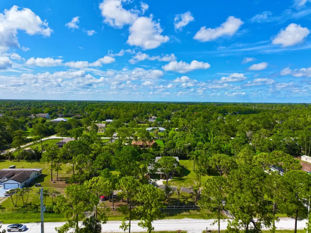 14703 N 71st Place Place N The Acreage FL 33470
