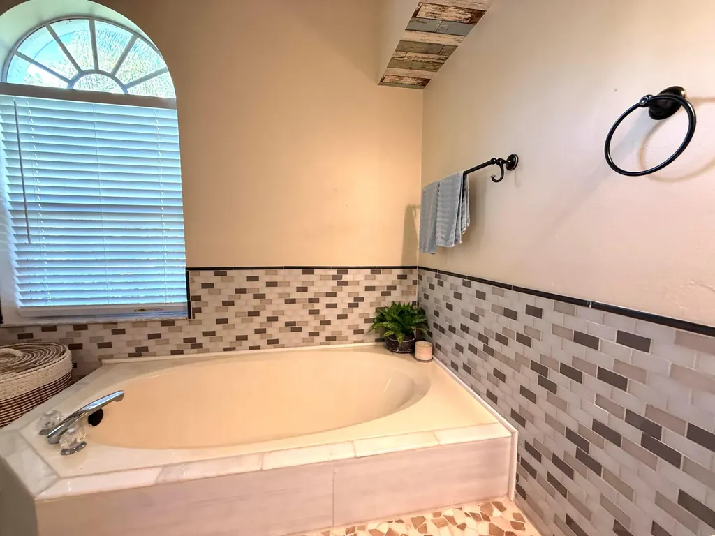 14703 N 71st Place Place N The Acreage FL 33470