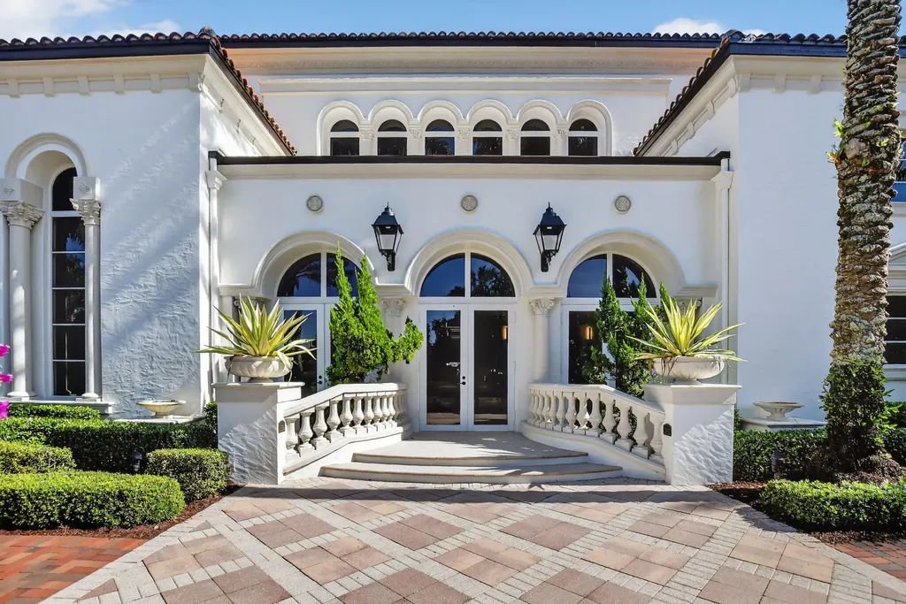 17350 Pavaroso Street Boca Raton FL 33496