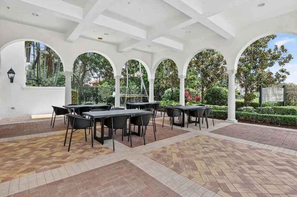17350 Pavaroso Street Boca Raton FL 33496