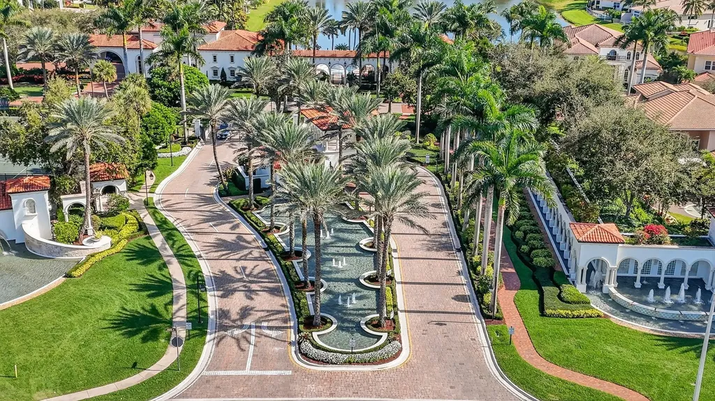 17350 Pavaroso Street Boca Raton FL 33496