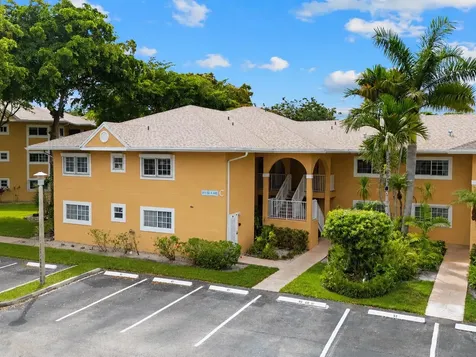 811 SE 4th Avenue Dania Beach FL 33004