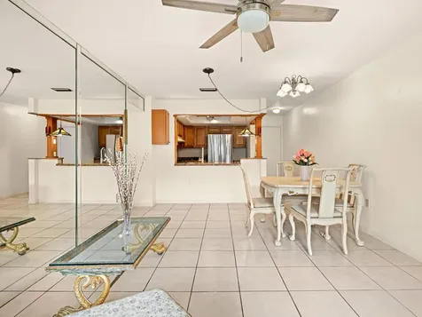 811 SE 4th Avenue Dania Beach FL 33004