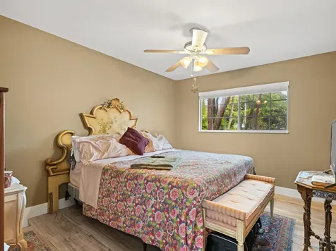 811 SE 4th Avenue Dania Beach FL 33004