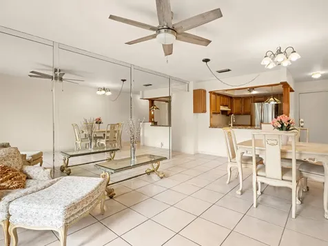 811 SE 4th Avenue Dania Beach FL 33004