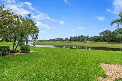 2435 Presidential Way West Palm Beach FL 33401