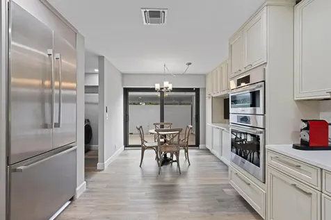 2435 Presidential Way West Palm Beach FL 33401