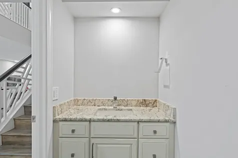 2435 Presidential Way West Palm Beach FL 33401