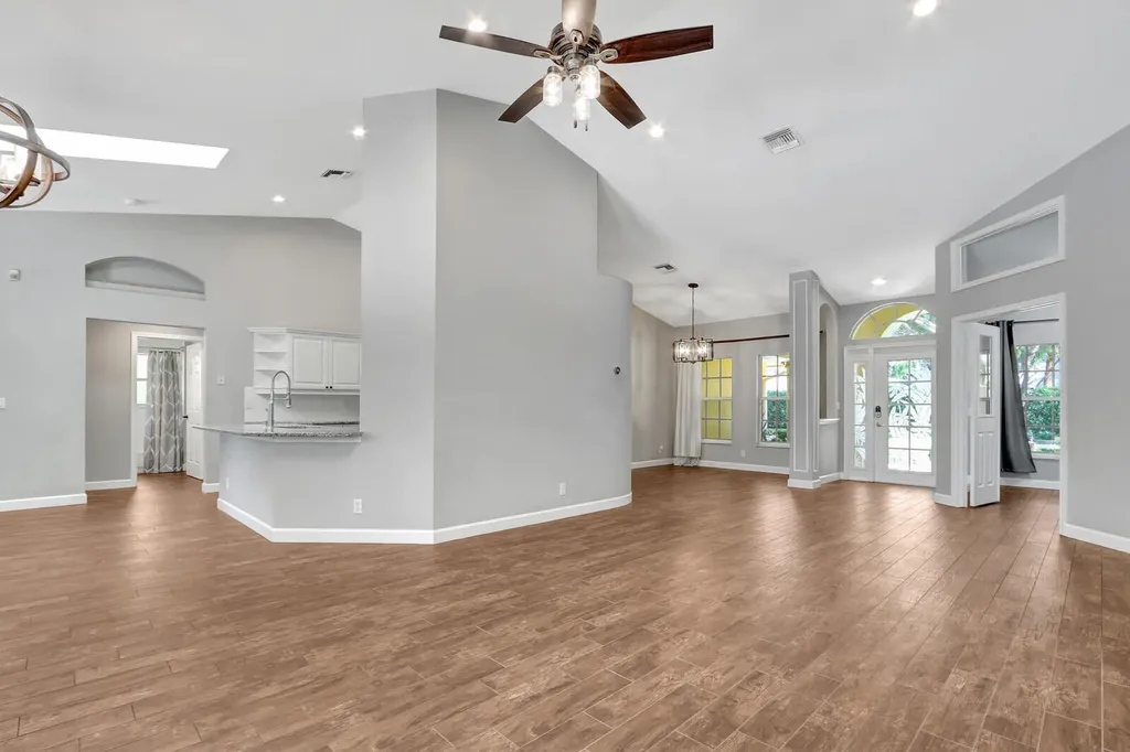 1097 Egret Circle N Jupiter FL 33458