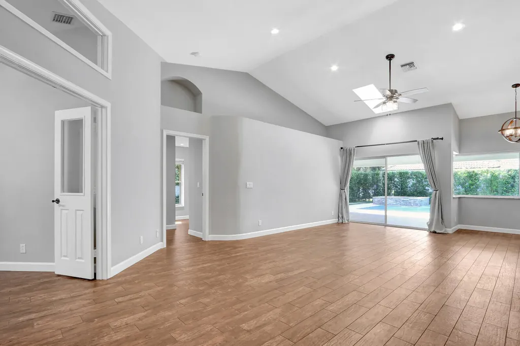 1097 Egret Circle N Jupiter FL 33458