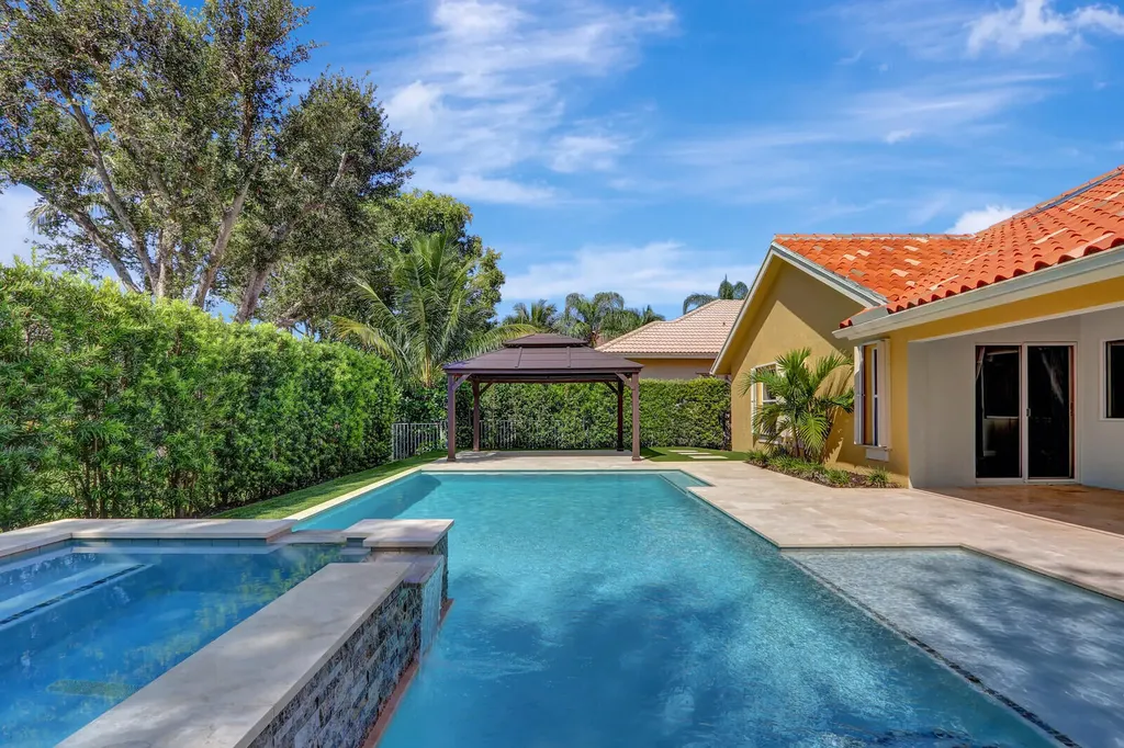 1097 Egret Circle N Jupiter FL 33458