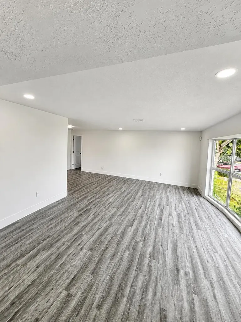 735 20th Street West Palm Beach FL 33407