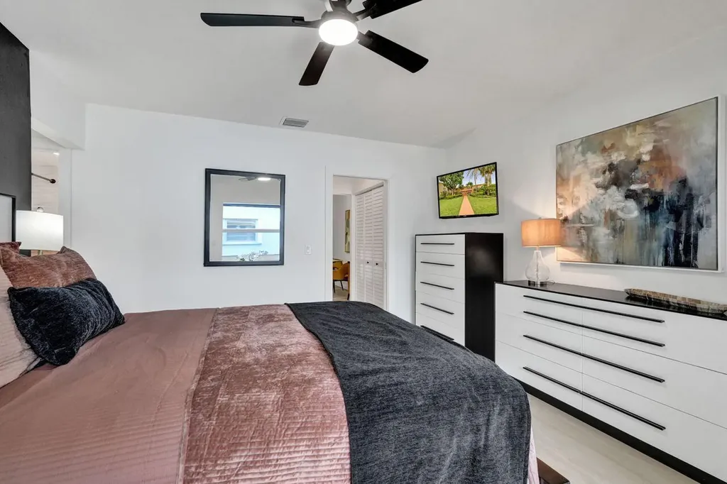 207 Salisbury I West Palm Beach FL 33417