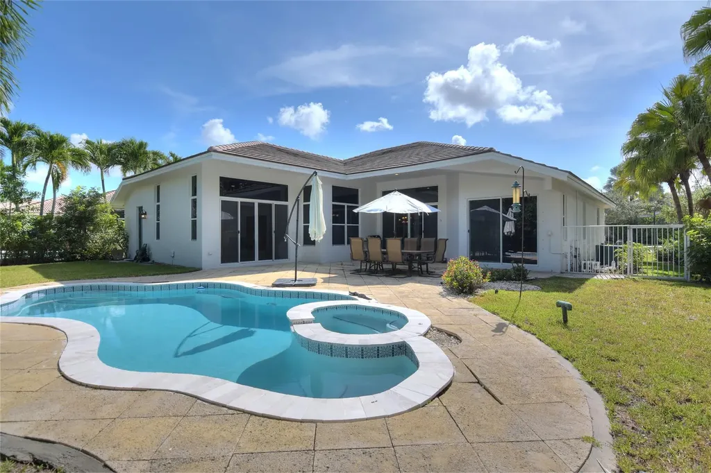 1125 Waterside Circle Weston FL 33327
